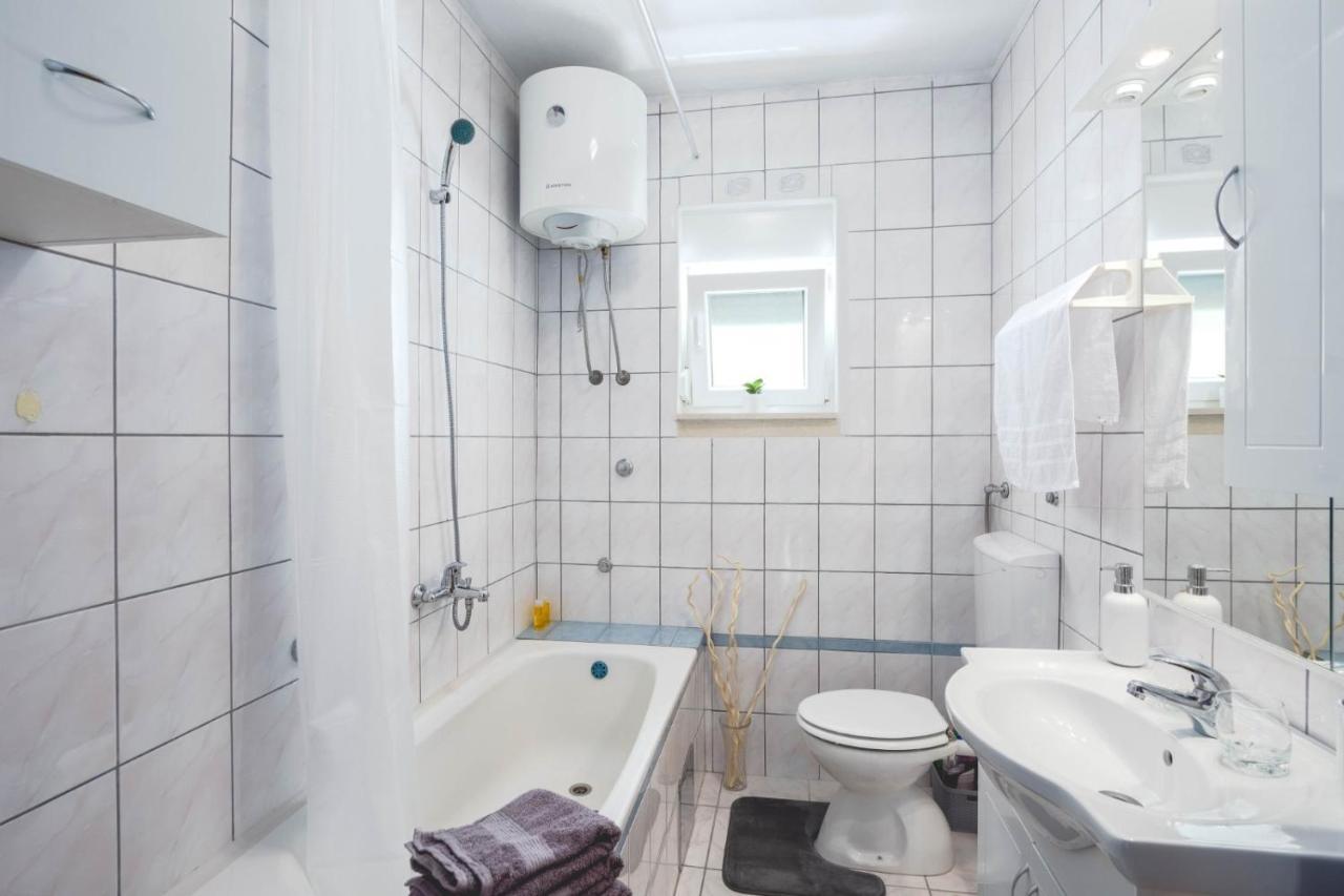 Apartman Bili Solin Esterno foto